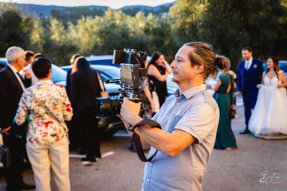 Informations sur le vidéaste photographe professionnel